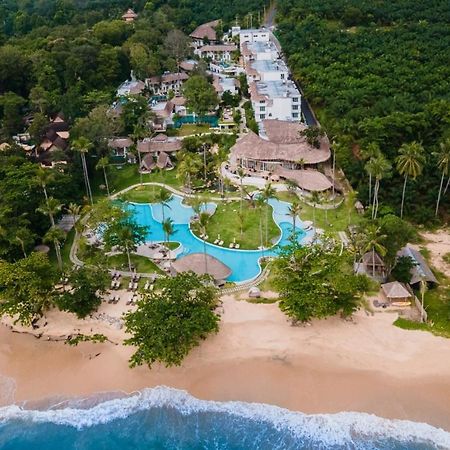 Eden Beach Khaolak Resort And Spa A Lopesan Collection Hotel - Sha Extra Plus Khao Lak Bagian luar foto Aerial view of the resort