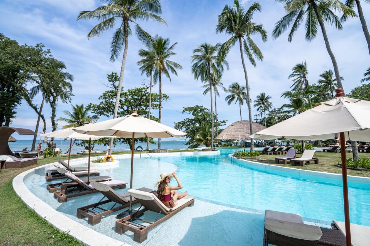 Eden Beach Khaolak Resort And Spa A Lopesan Collection Hotel - Sha Extra Plus Khao Lak Bagian luar foto The swimming pool at the resort