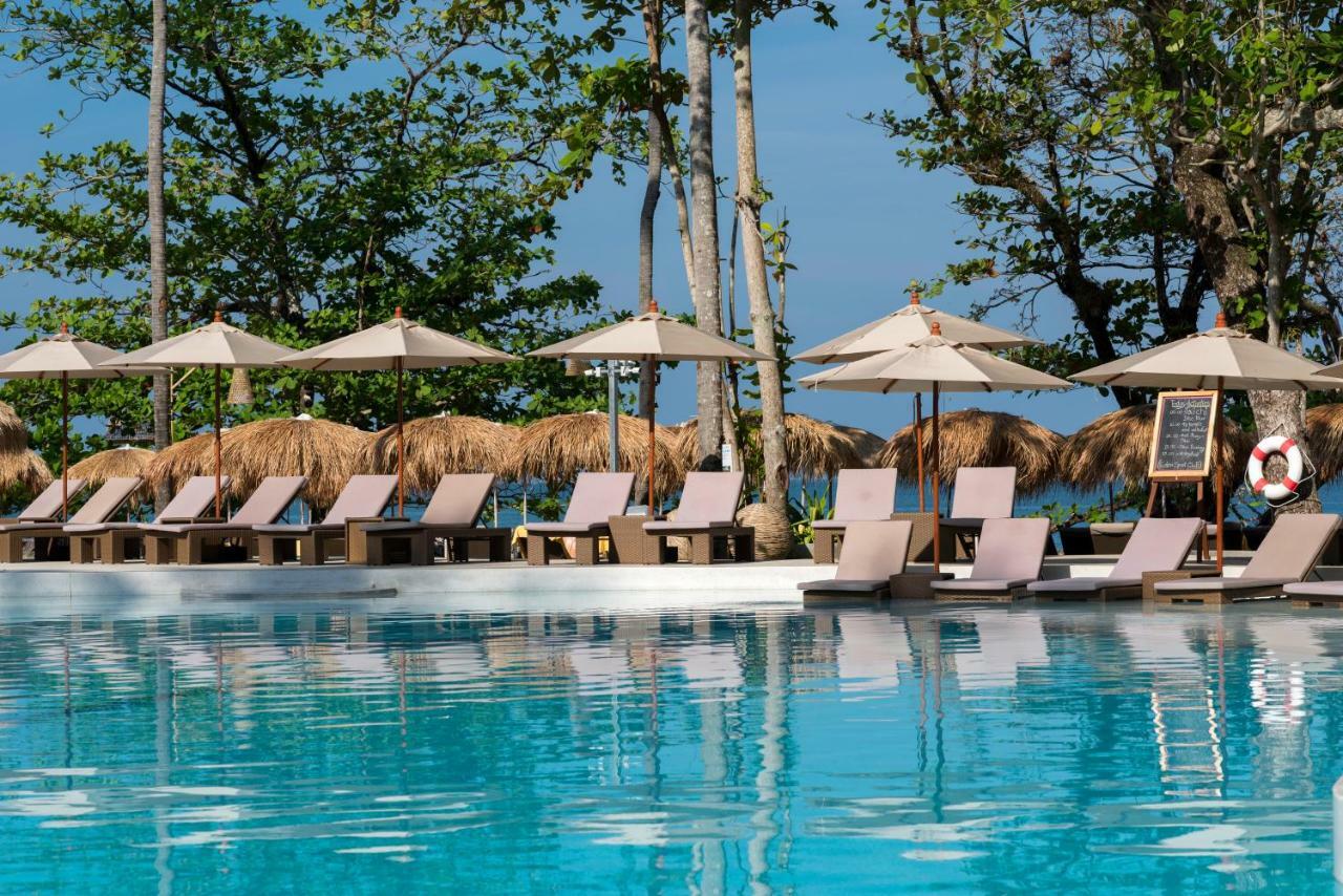 Eden Beach Khaolak Resort And Spa A Lopesan Collection Hotel - Sha Extra Plus Khao Lak Bagian luar foto The swimming pool at the resort